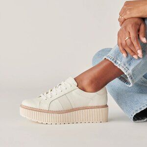 NEW DOLCE VITA Leather Jorgie Sneakers for women in White Leather 725 3j7